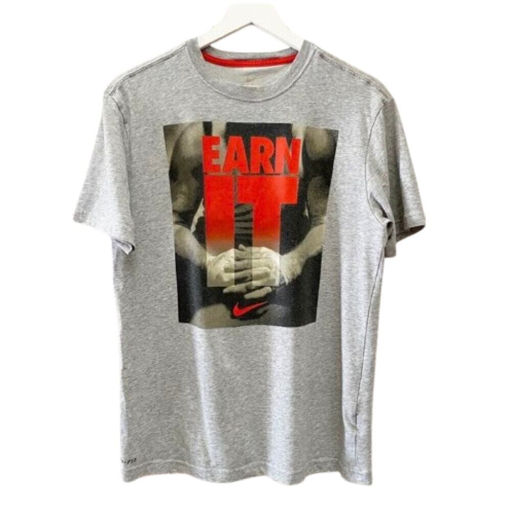 NIKE Dri-Fit Mens Medium Gray Graphic T-Shirt Earn It Workout Athletic Tee